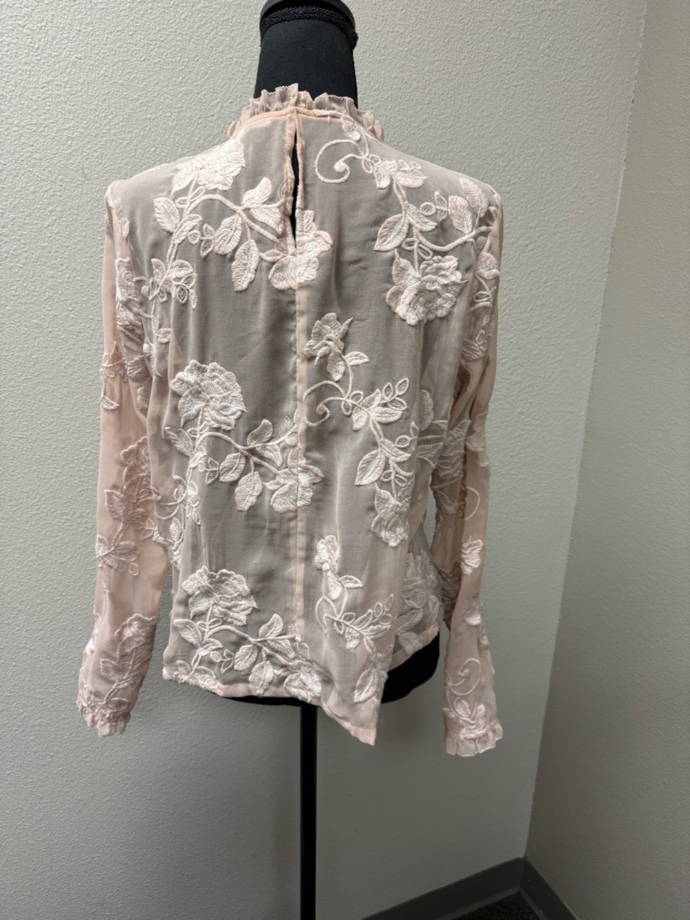 Endless Rose Cream Sheer Floral Embroidered Blouse Romantic Chic Large - Picture 5 of 10